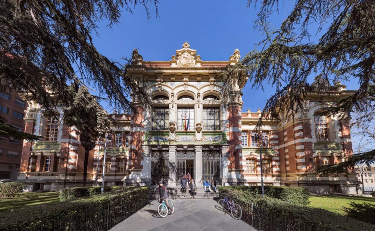 Capellán anuncia la gratuidad de la matrícula el próximo curso en la Escuela Superior de Diseño de La Rioja