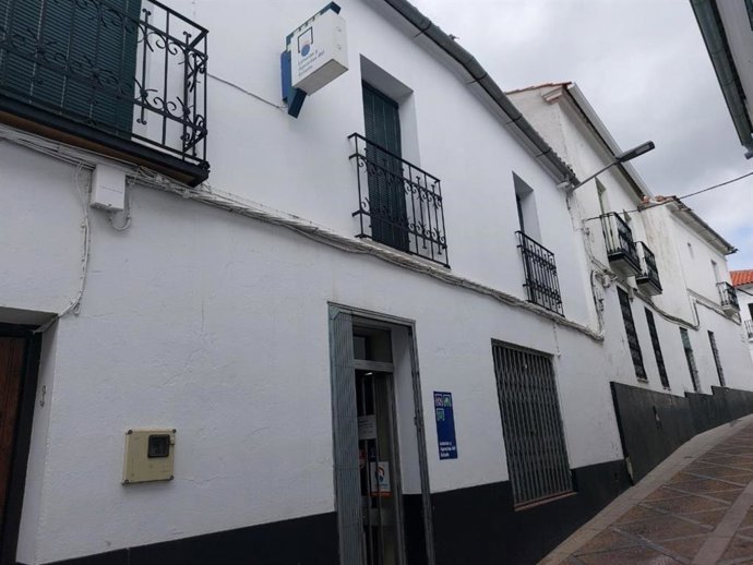 Despacho receptor de Loterías de Fuentes de León.