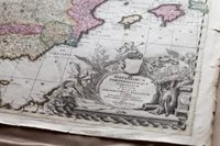 La BRMU conmemora el Día de la Región con una muestra cartográfica sobre la evolución geográfica del territorio