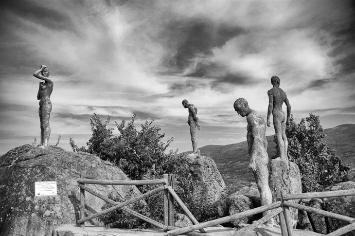 Archivo - Monumento a la Memoria de El Torno (Cáceres)