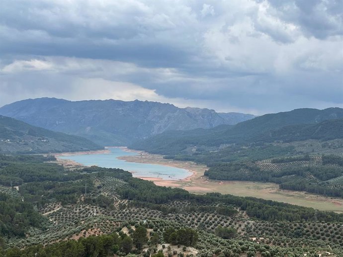 Archivo - Un embalse en la provincia de Jaén.