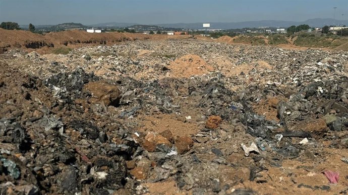 Residuos en el entorno del barranco del Poyo