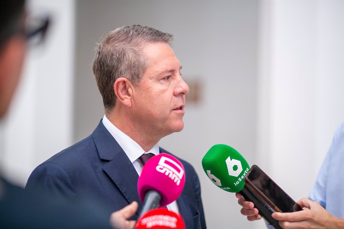 Page ve  un drama  para el PSOE el  espectáculo  de Leire Díez y pide  poner pie en pared  y parar la  hemorragia 