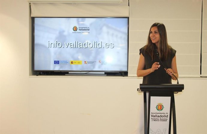 La concejala de Turismo, Eventos y Marca Ciudad, Blanca Jiménez,  presenta la nueva web de Turismo Valladolid.