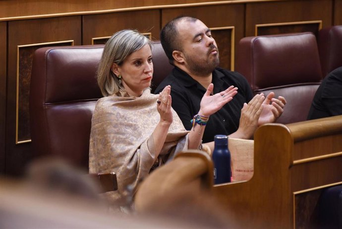 La portavoz de Sumar en el Congreso, Verónica Martínez Barbero, durante el pleno en el Congreso de los Diputados, a 21 de mayo de 2025, en Madrid (España). 