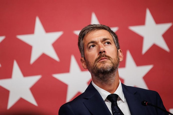 Archivo - El consejero de Presidencia, Justicia y Administración Local y portavoz del Gobierno regional, Miguel Ángel García Martín,  durante una rueda de prensa posterior al Consejo de Gobierno de la Comunidad de Madrid