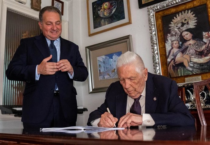 Adhesión de José María Segovia a la Declaración Institucional, aprobada por la Diputación de Huelva el pasado mayo, para que La Rábida sea sede de la XXX Cumbre Iberoamericana de 2026.