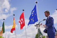 La Comunidad tilda de "esperpéntica" la comparecencia de Leire Díez y carga contra las "prácticas mafiosas" del Gobierno