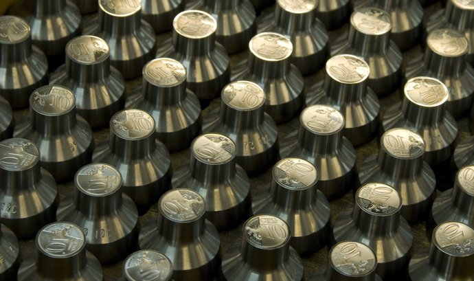 La Comisión Europea avala que Bulgaria adopte el euro a partir del 1 de enero de 2026