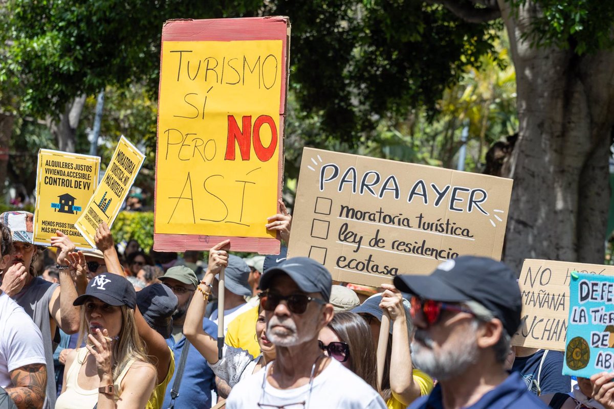 Canarias tiene un Límite  presenta su modelo alternativo y avisa a los políticos:  No les vamos a dejar pasar ni una 