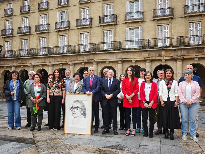 Presentación del programa de actividades de homenaje a Gabriel Aresti en Bilbao.