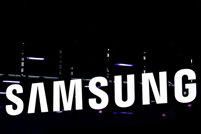 Archivo - FILED - 24 de agosto de 2022, Renânia do Norte-Vestfália, Colônia: O logotipo da Samsung é visto na feira de videogames Gamescom, em Colônia. Foto: Rolf Vennenbernd/dpa