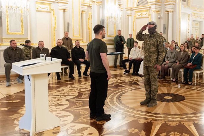 May 12, 2025, Ukraine, Ukraine, Ukraine: Ukrainian President Volodymyr Zelenskyy participates in awarding official medals to soldiers wounded in the war and families of soldiers who lost their lives, Ukraine, on May 12, 2025