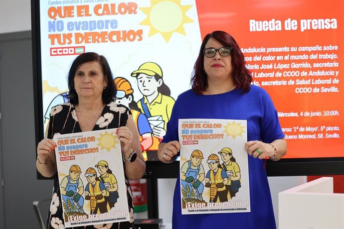 La secretaria de Salud Laboral de CCOO-A, María José López Garrido, y su homóloga en CCOO de Sevilla, Carmen Tirado, en rueda de prensa.