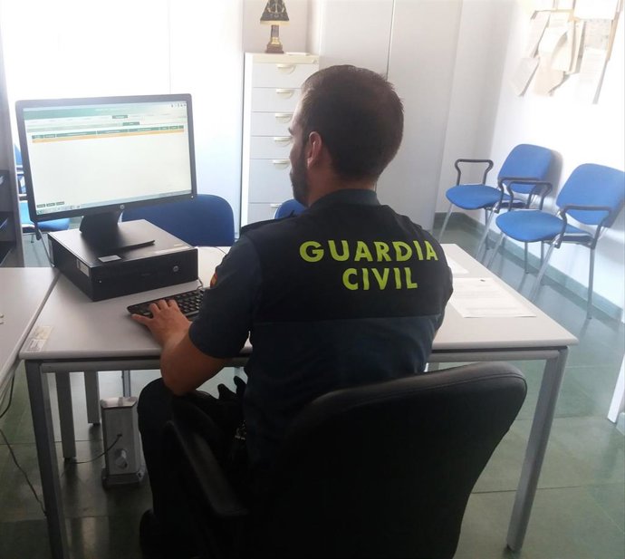 Archivo - Agentes de la Guardia Civil