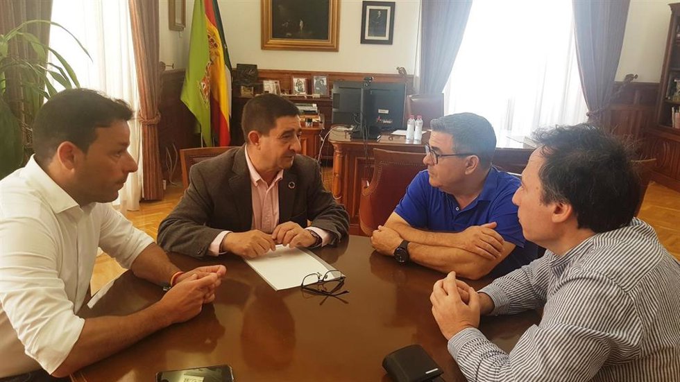 Reunión con el Real Club de Tenis de Mesa de Linares