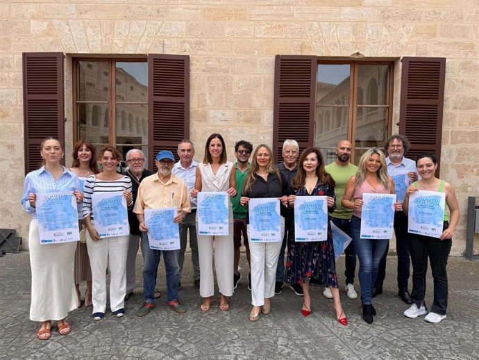 La vicepresidenta del Consell de Mallorca y consellera insular de Cultura y Patrimonio, Antònia Roca, en la presentación del Summer Art Festival de Gènova.