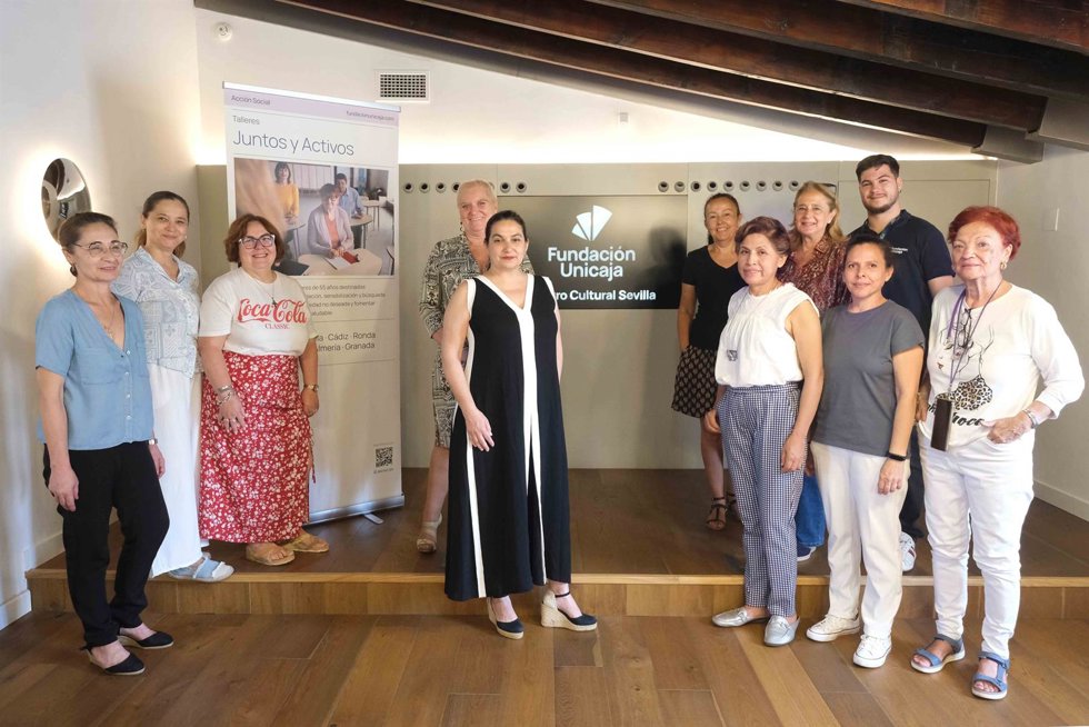 Fundación Unicaja impulsa talleres para combatir la soledad no deseada entre más de 200 mayores en Andalucía.