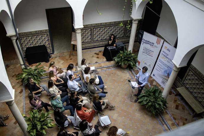 Clausura de la segunda edición de la microcredencial en gestión cultural impulsada por la Universidad Pablo de Olavide y el Instituto Andaluz del Flamenco.