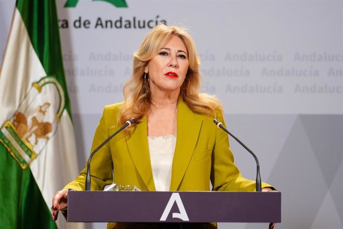 La consejera de Economía y portavoz del Gobierno andaluz, Carolina España, este miércoles en  la rueda de prensa posterior al Consejo de Gobierno. 