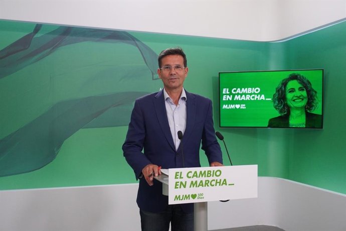 El portavoz del PSOE-A, Francisco Cuenca.