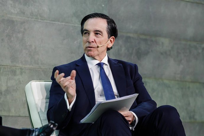 Archivo - El presidente de Inverco, Ángel Martínez Aldama, interviene en la mesa redonda: 'Inversión sostenible', durante el encuentro Finresp 2023, en el Auditorio Rafael del Pino, a 1 de marzo de 2023, en Madrid (España).