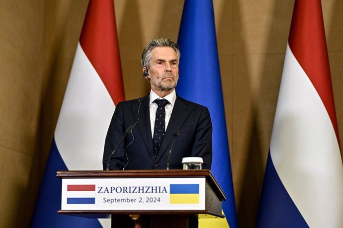 Archivo - 02 September 2024, Ukraine, Zaporizhzhia: Prime Minister of the Netherlands Dick Schoof takes part in a joint press conference with President of Ukraine Volodymyr Zelensky in Zaporizhzhia. Photo: -/Ukrinform/dpa