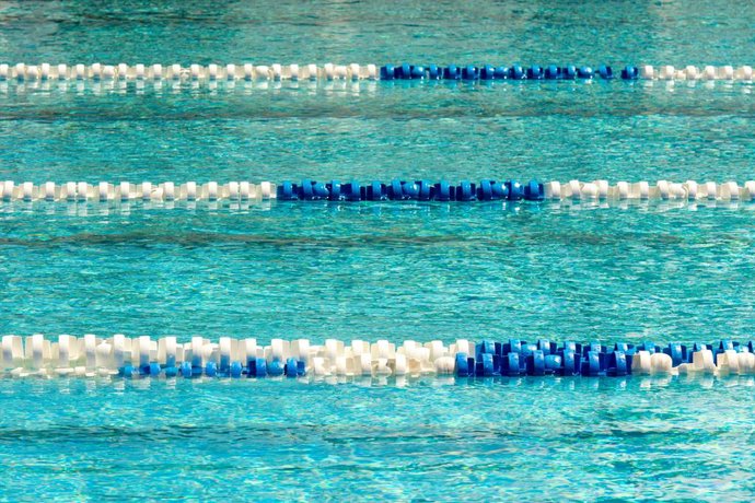 Piscina en imatge d'arxiu.