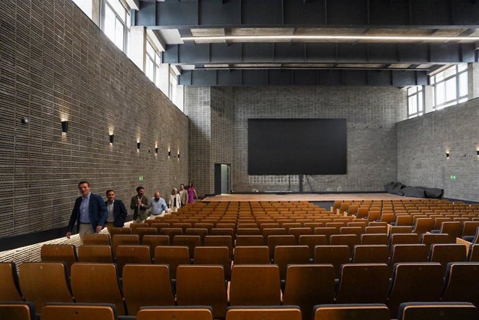 El alcalde de Córdoba, José María Bellido, visita las instalaciones del Campus de Formación Profesional y Empleo de Córdoba.