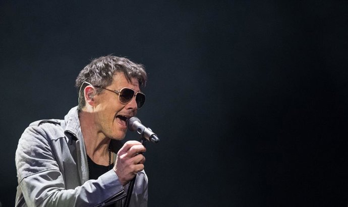 Archivo - Lead singer of the Norwegian Pop band A-Ha performs in Stuttgart.  
