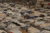 Al menos cuatro muertos, dos de ellos niños, en un ataque israelí contra una tienda de campaña de desplazados en Gaza