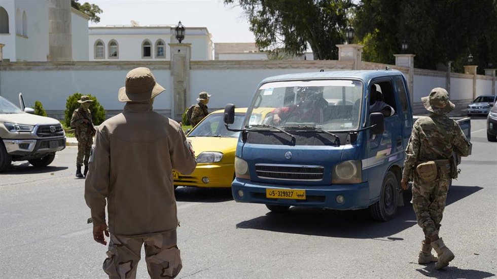 Efectivos de seguridad de las autoridades libias de Trípoli