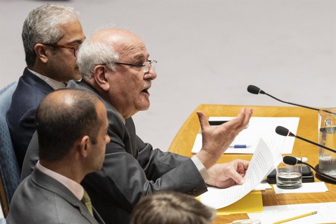 28 de maio de 2025, Nova York, Nova York, EUA: O embaixador Riyad Mansour do Estado da Palestina se emociona ao falar durante a reunião do Conselho de Segurança na sede da ONU em Nova York, em 28 de maio de 2025