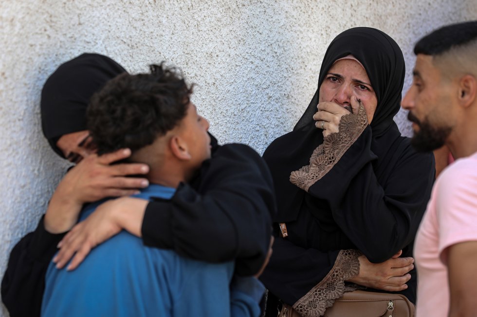 June 10, 2025, Gaza City, Gaza Strip, Palestinian Territory: Palestinians mourn their relatives who were killed in an Israeli military strike on Gaza, during their funeral in al-Shifa hospital in Gaza City, June 10, 2025,Image: 1009248716, License: 