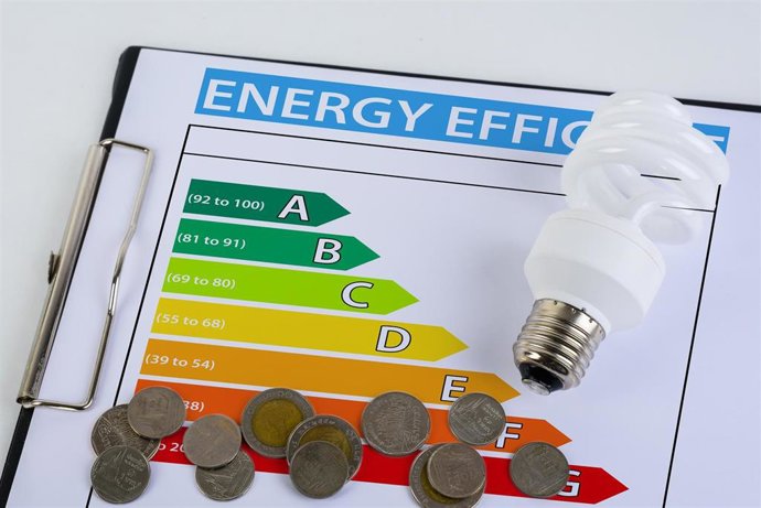 Mejores tarifas de luz y gas: cómo elegir la compañía más fiable