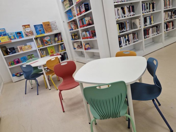 La biblioteca municipal de La Torre 'Joan Churat i Saurí', en València, volverá abrir sus puertas tras la dana.