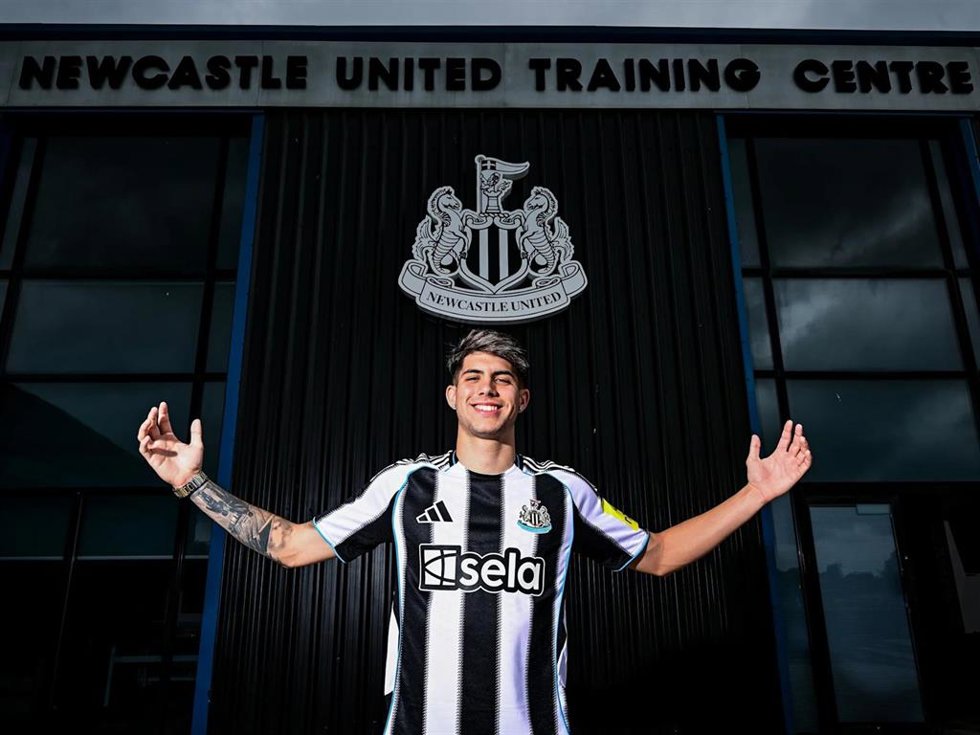 El delantero español Antonio Cordero ficha por el Newcastle United inglés.