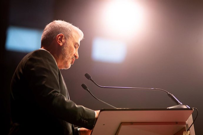 El alcalde de Barcelona, Jaume Collboni, interviene durante la cena de gala de la F1, en la Fira de Barcelona Montjuïc, a 30 de mayo de 2025, en Barcelona, Catalunya