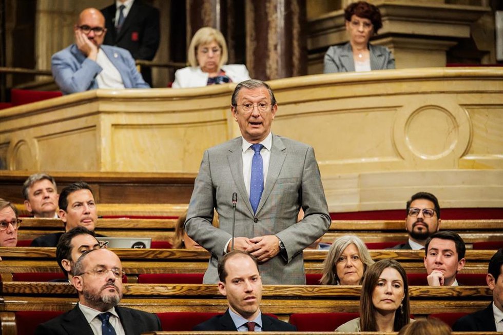 El diputado del PP en el Parlament Pere Lluís Huget en el pleno del Parlament.