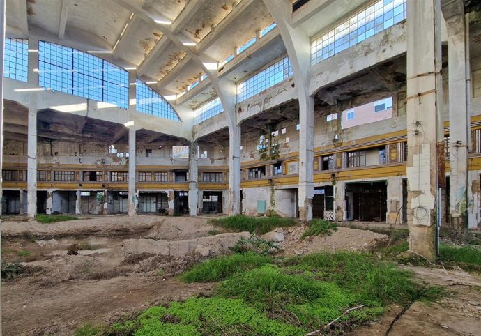 Archivo - Imagen de archivo del interior del edificio del mercado de la Puerta de la Carne 
