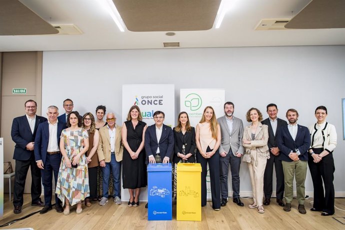 Ecoembes y ONCE firman la Alianza por un futuro circular e inclusivo