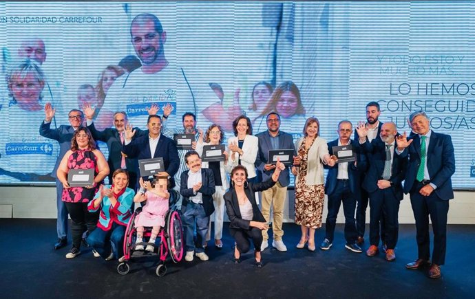 Asaenes Sevilla recibirá una donación de la Fundación Solidaridad Carrefour para la adquisición de un vehículo adaptado de nueve plazas.