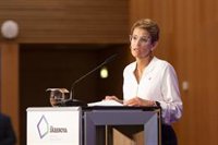 Chivite propone una digitalización "limitada" en las aulas fomentando la inclusión y el "espíritu crítico"