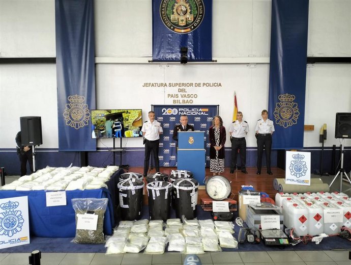El alijo incautado del laboratorio clandestino de Zeberio.