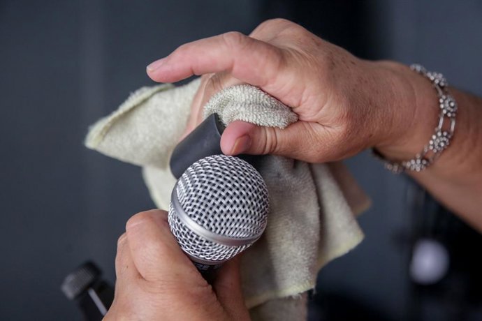 Archivo - Micrófonu.