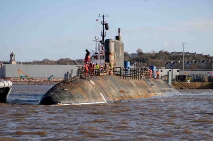 Un submarino clase Trafalgar del Reino Unido en desuso que será desmantelado