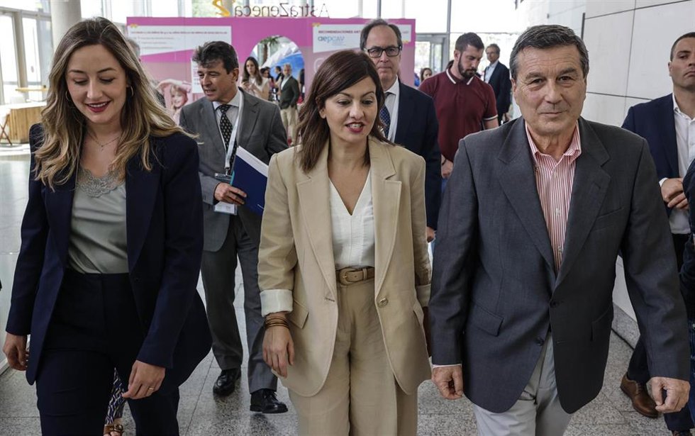 La ministra de Juventud e Infancia, Sira Rego, participa en la inauguración del 71 Congreso de la Asociación Española de Pediatría, en el Palacio de Congresos de Valncia