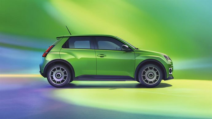 Renault abre pedidos de su R5 E-tech en su versión 'five' con 95 CV de potencia y desde 24.950 euros.