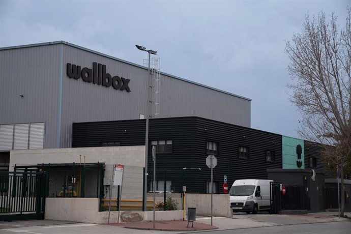 Archivo - Fachada de la sede de Wallbox en Barcelona.