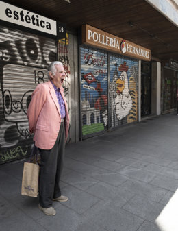 Archivo - Arxiu - La llibreria Railowsky de València inaugura la I Exposició Fotogràfica Col·lectiva El club de Fotografia De carrer, amb el lema 'El Sitio de Recreo'.